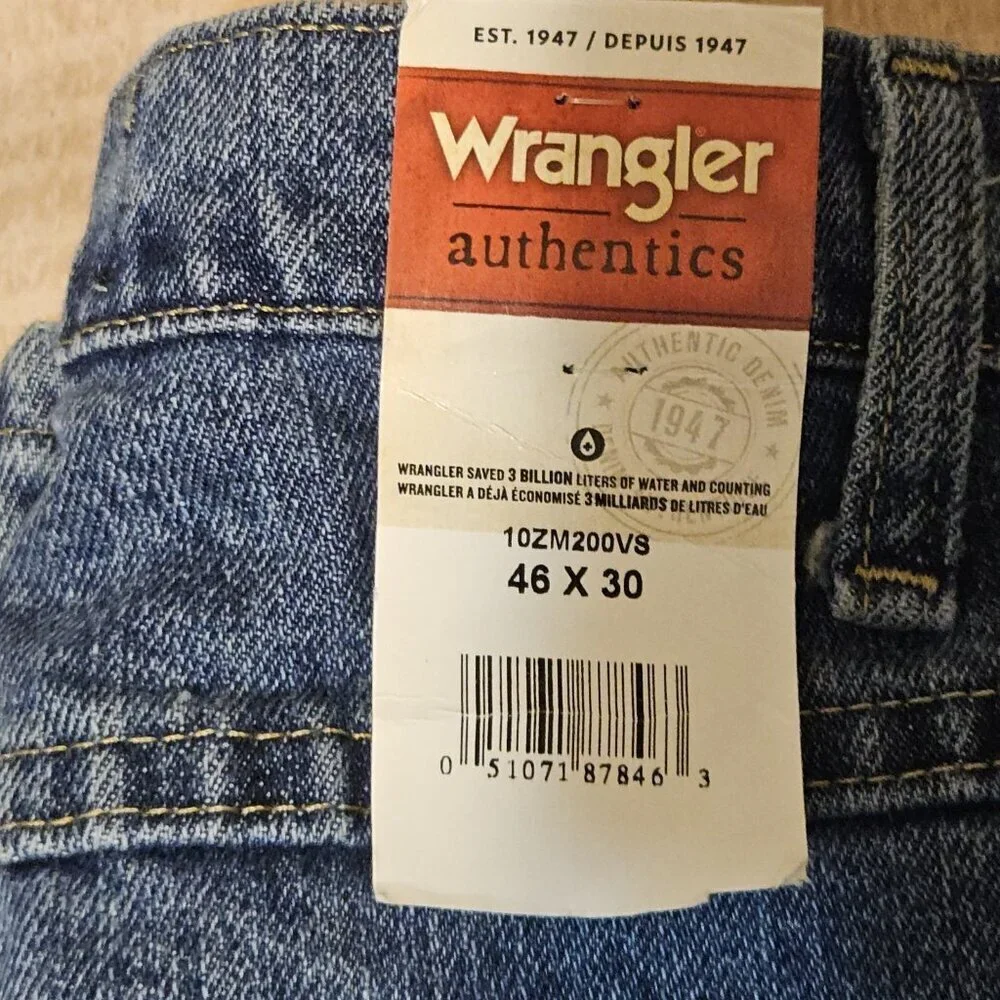 NEW Men’s Wrangler Authentics Jeans Size 46 X 30 Blue 100% Cotton Denim NWT